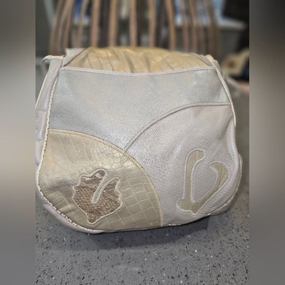 SHARIF VINTAGE CROSSBODY BAG. - Picture 2 of 15